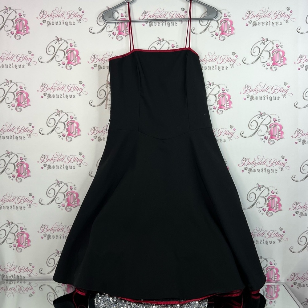 Dress Y2K tutu style flare red straps Elegant Black Dress with Red Accents